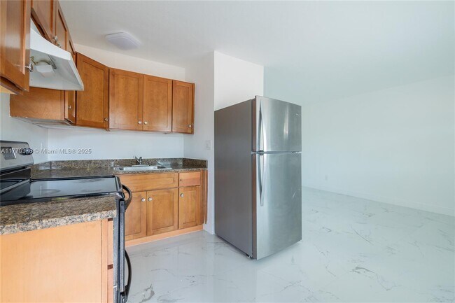 property at 979 SW 10th St