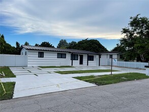 14940 SW 297th St in Homestead, FL - Building Photo - Building Photo