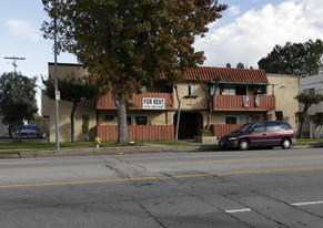 6630 Whitsett Ave in North Hollywood, CA - Building Photo