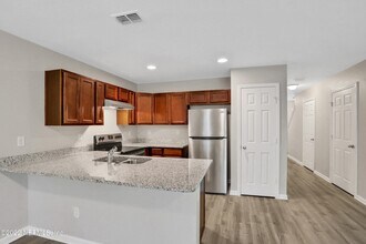 8341 Homeport Ct in Jacksonville, FL - Building Photo - Building Photo