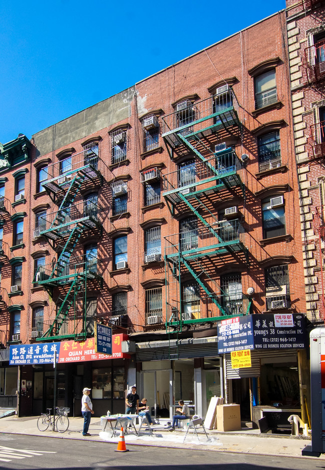 33 Orchard St in New York, NY - Building Photo - Building Photo