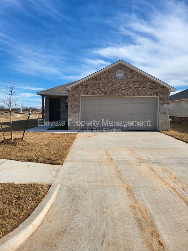 property at 1920 Mason Ln