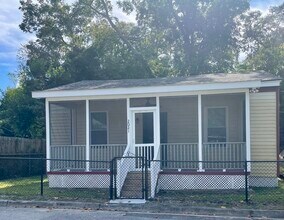 2021 Hudson St in Savannah, GA - Building Photo - Building Photo