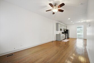 7138 S Prairie Ave in Chicago, IL - Building Photo - Building Photo