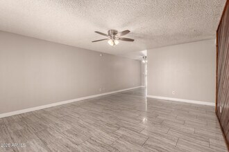 7926 West Campbell Ave in Phoenix, AZ - Building Photo - Building Photo