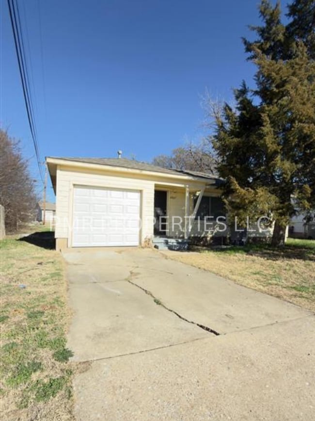 property at 2807 NW 24th St