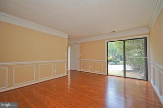 2215 Coppersmith Square in Reston, VA - Building Photo - Building Photo