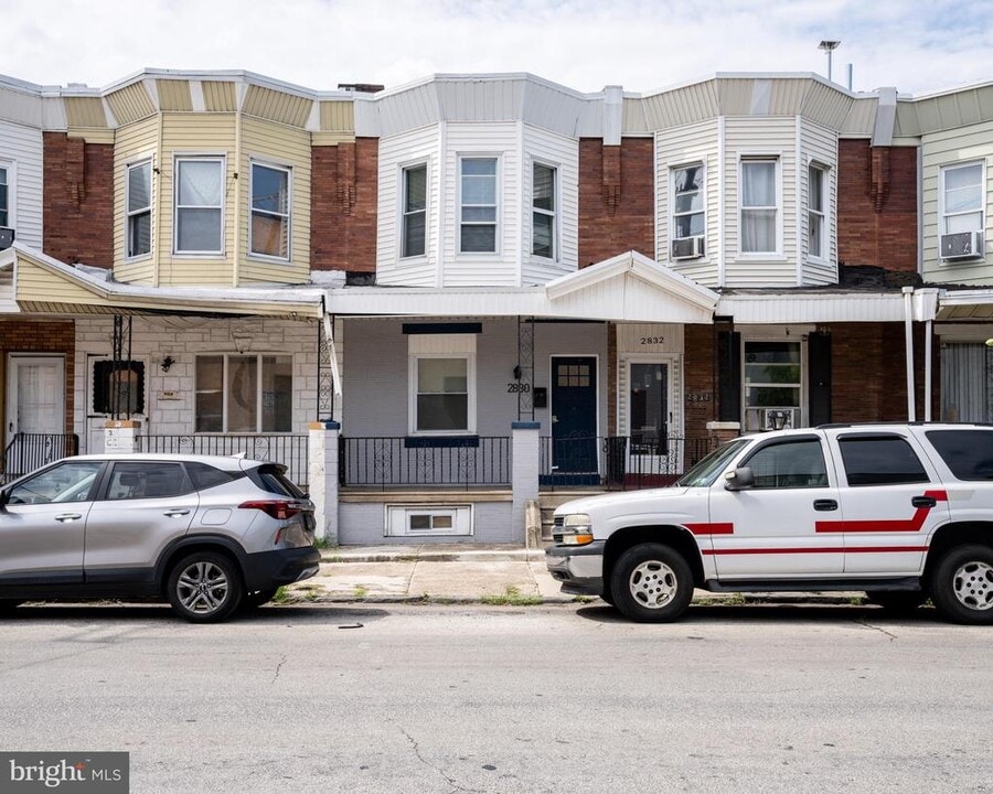 2830 Cedar St in Philadelphia, PA - Building Photo