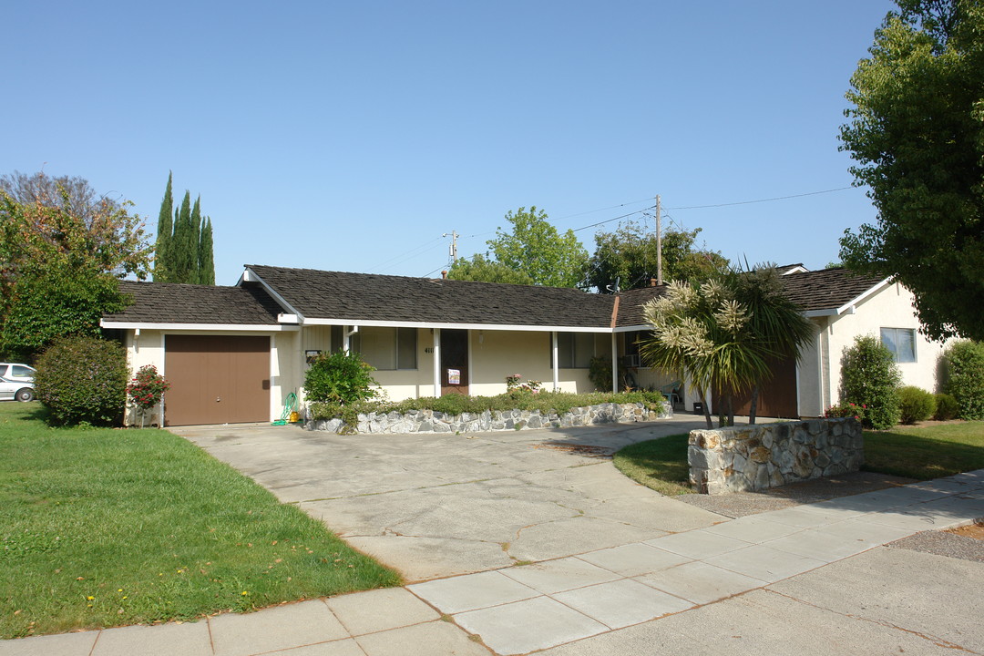 4111 Olga Dr in San Jose, CA - Building Photo