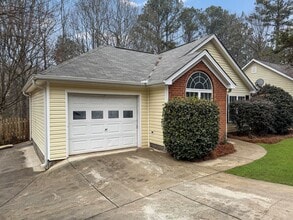 113 Spring Lake Dr in Athens, GA - Building Photo - Building Photo