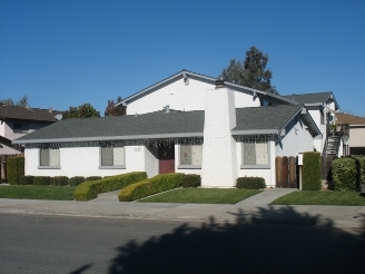 1531 Gabilan Dr in Hollister, CA - Building Photo - Building Photo