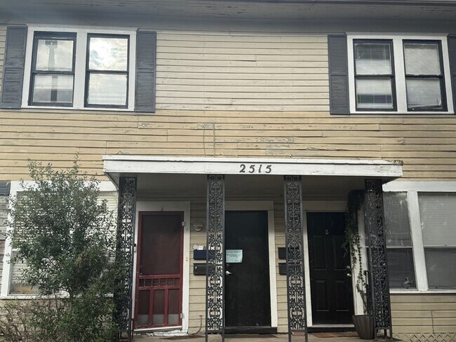 2515 Taft St, Unit 4 in Houston, TX - Foto de edificio - Building Photo