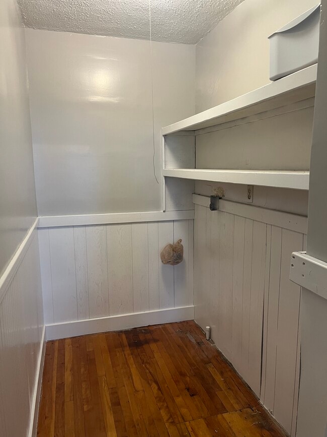 82 Brantwood Rd, Unit 2 in Worcester, MA - Building Photo - Building Photo