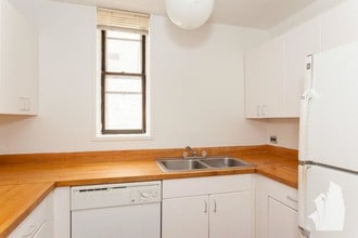 2904 N Broadway, Unit 2 in Chicago, IL - Building Photo - Building Photo