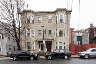 222-224 W 7th St in Boston, MA - Building Photo - Building Photo