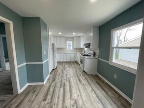 114 E Richmond St in Westmont, IL - Building Photo - Building Photo