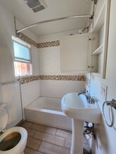 1845 N Gramercy Pl in Los Angeles, CA - Building Photo - Building Photo