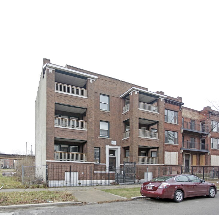 5844-5846 S Calumet Ave in Chicago, IL - Building Photo