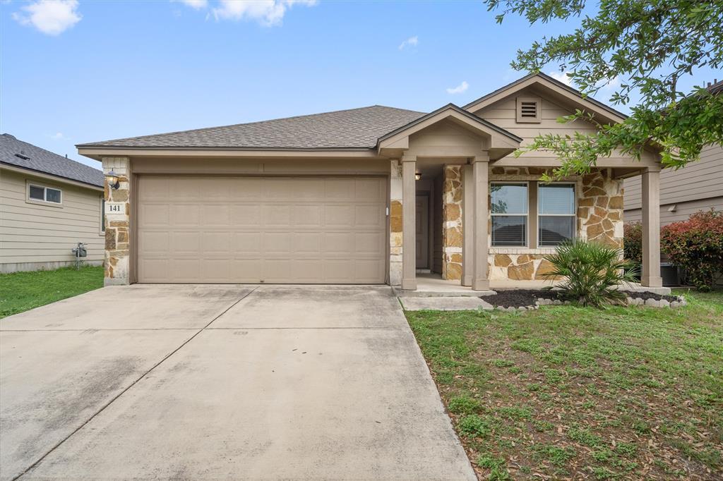 141 Linden Ln in San Marcos, TX - Building Photo
