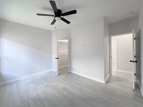404 N Alexandrite Ave in Edinburg, TX - Foto de edificio - Building Photo