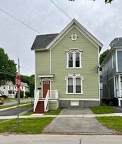 300 S William St in Johnstown, NY - Building Photo