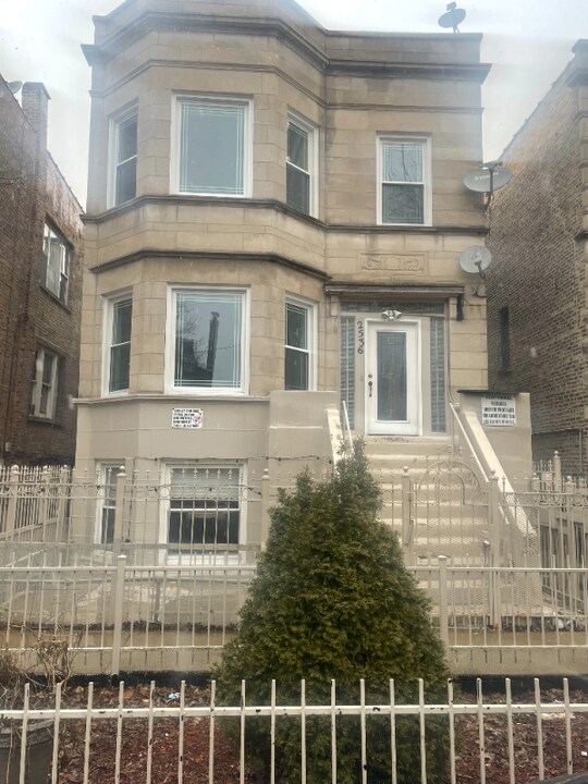 2536 W Cortez St-Unit -2F in Chicago, IL - Building Photo