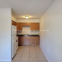 8429 N 39th St in Tampa, FL - Building Photo - Building Photo