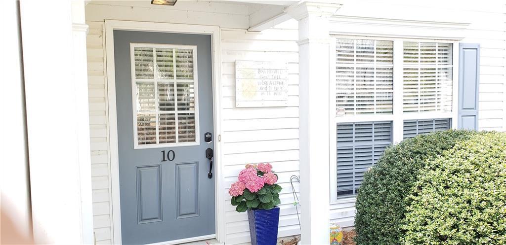 10 Regency Rd in Alpharetta, GA - Building Photo