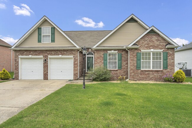2112 Maynard Ct in Nashville, TN - Foto de edificio - Building Photo