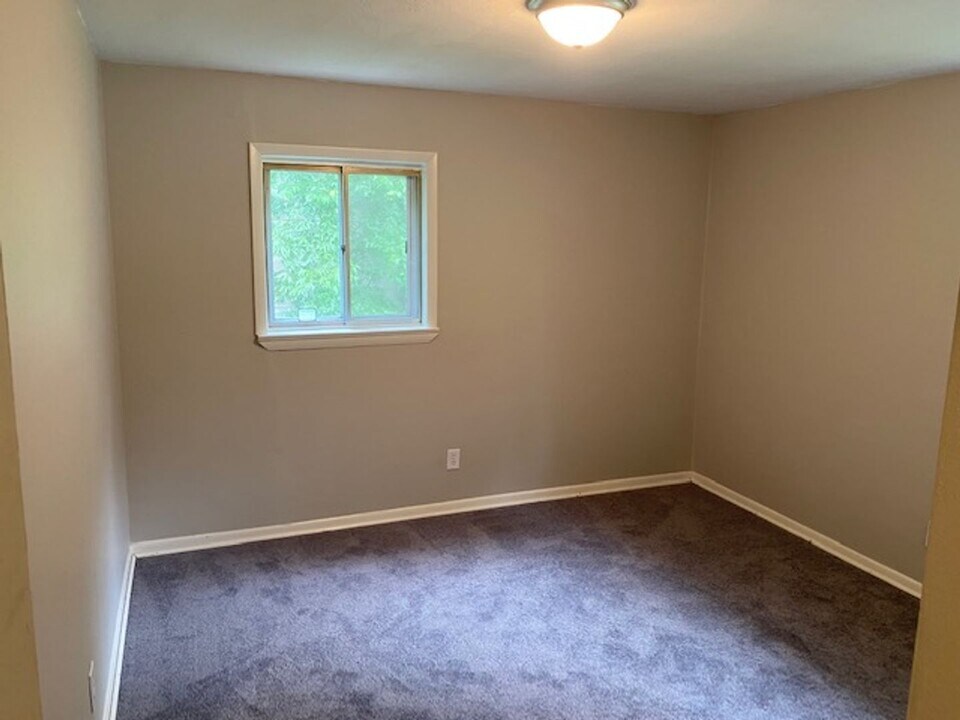 1512 Wilson Rd in Rossville, GA - Building Photo