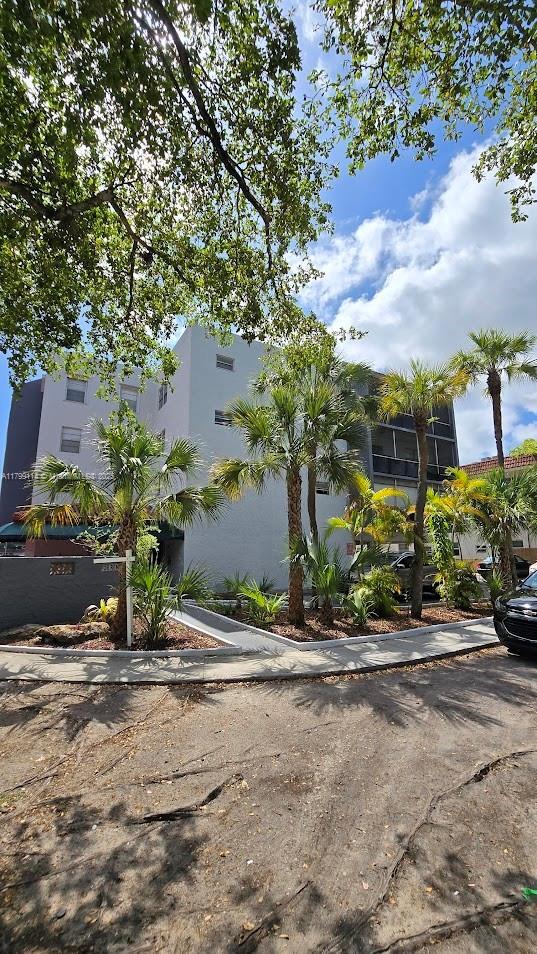 13685 NE 10th Ave in North Miami, FL - Building Photo - Building Photo