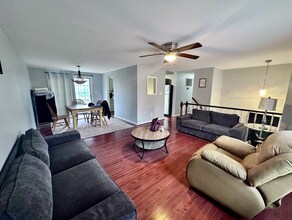 10612 Holleybrooke Dr in Spotsylvania, VA - Building Photo - Building Photo