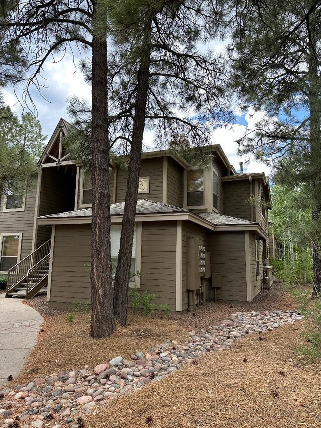 property at 1401 N Fourth St