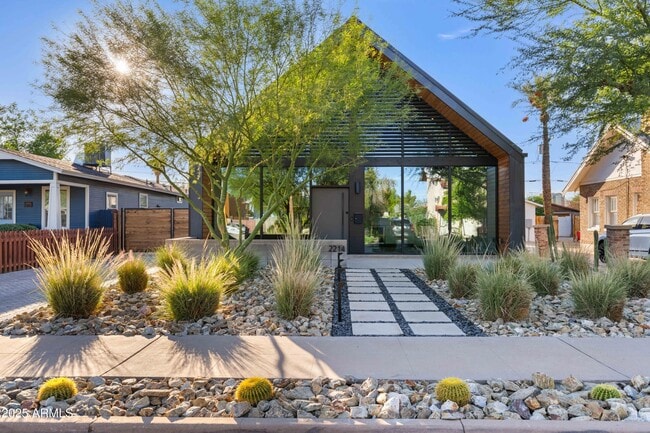 2214 N Dayton St in Phoenix, AZ - Building Photo - Building Photo