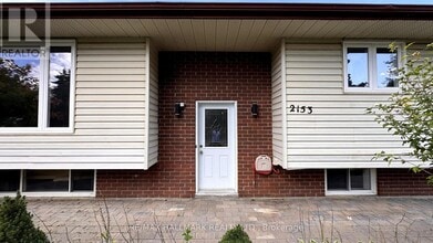 2153 Spring St in Innisfil, ON - Building Photo - Building Photo