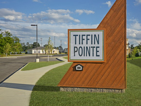 Tiffin Pointe in Tiffin, OH - Foto de edificio - Building Photo