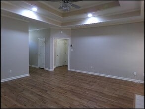 12915 Misty Creek Dr in Little Rock, AR - Foto de edificio - Building Photo