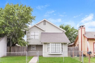 2041 New Haven Dr in Dallas, TX - Building Photo