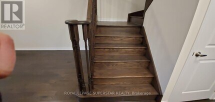 71 Esther Cres in Thorold, ON - Building Photo - Building Photo