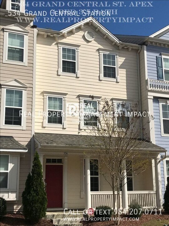 534 Grand Central Sta in Apex, NC - Building Photo