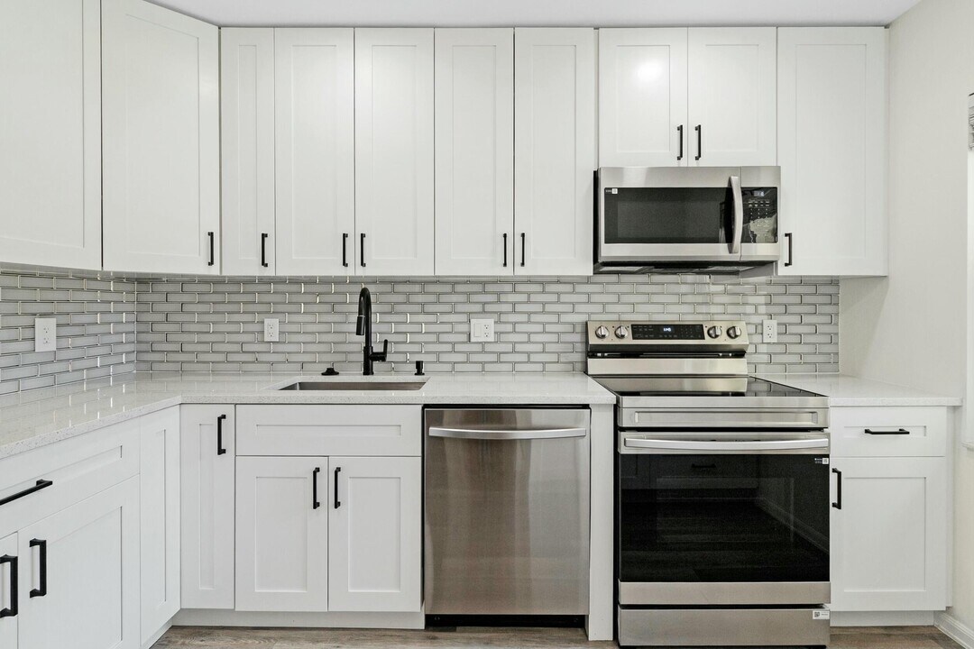 21863 Arriba Real in Boca Raton, FL - Building Photo