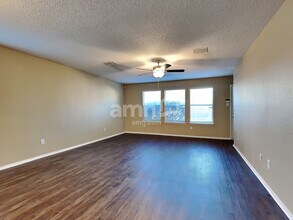 2970 Marquis Ln in Lancaster, TX - Building Photo - Building Photo