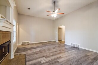 180 Susanne Dr in Oakland, TN - Building Photo - Building Photo