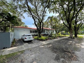 2935 Calusa St in Miami, FL - Building Photo - Building Photo