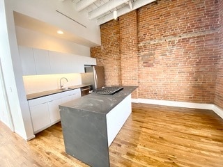 112 SE 4th St, Unit 304