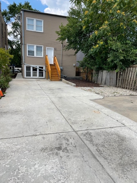 1725 N Harding Ave in Chicago, IL - Foto de edificio - Building Photo