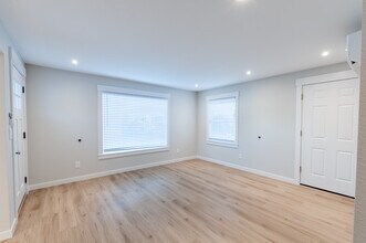 620 Martin Way in Vancouver, WA - Building Photo - Building Photo