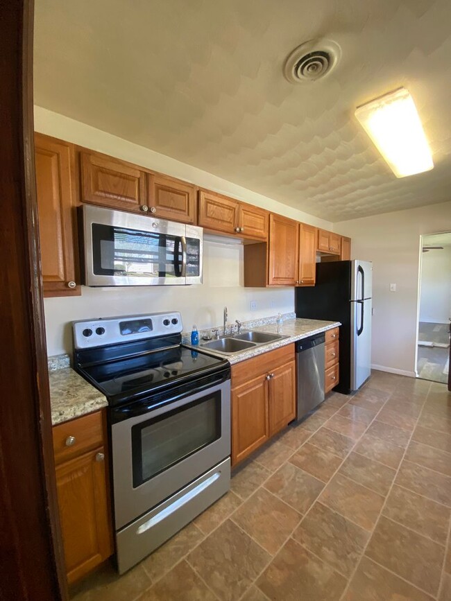1636 King William Rd in Virginia Beach, VA - Building Photo - Building Photo