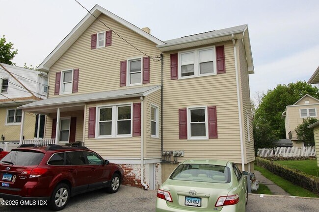 property at 31 Charles St