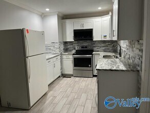 805 W Arbor Dr NW in Huntsville, AL - Building Photo - Building Photo
